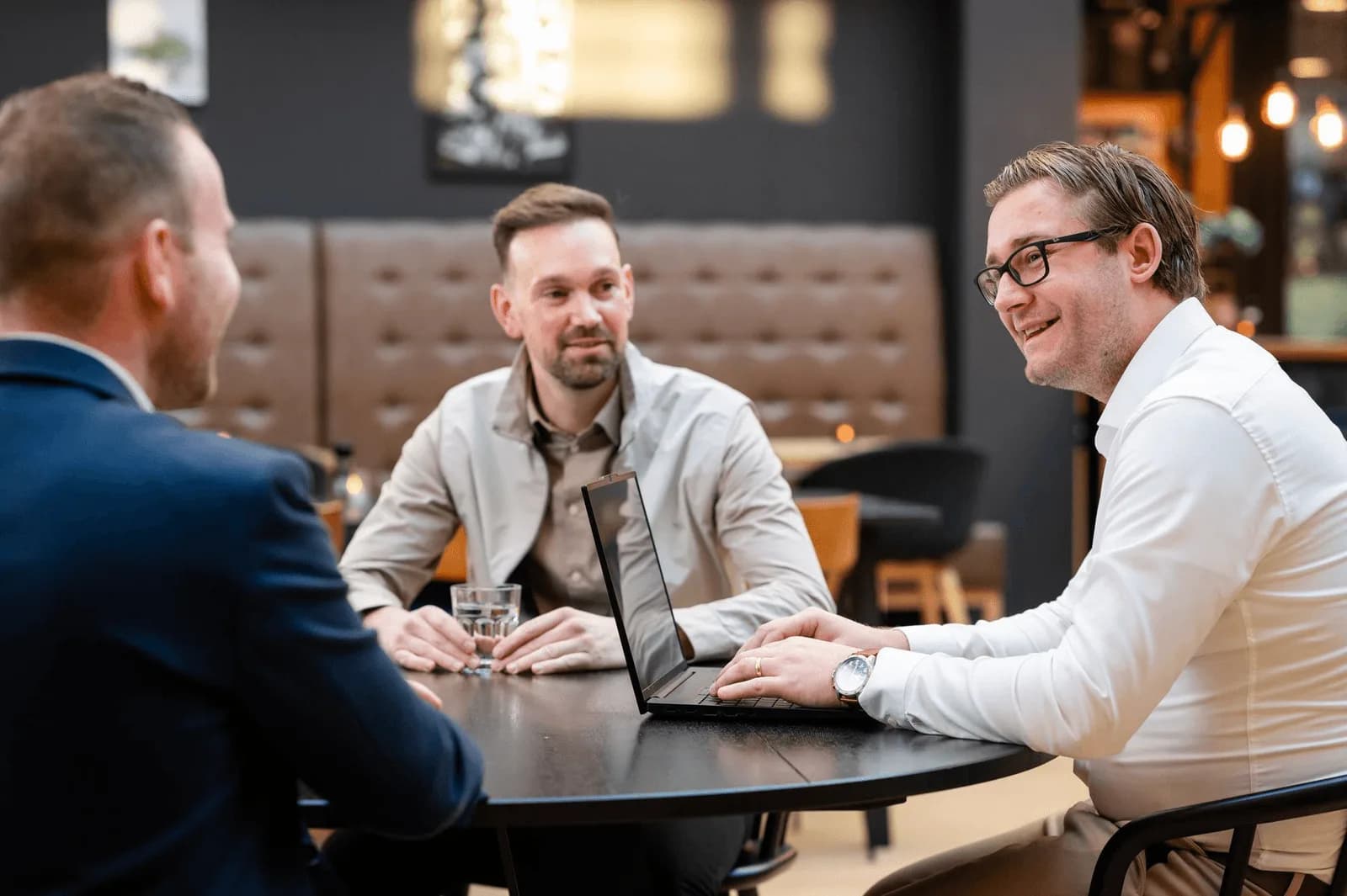 Strategiesessie aan tafel